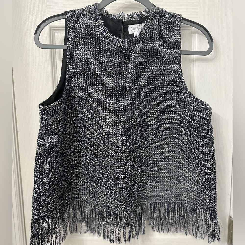 Mudpie NWT never worn size M fringe top